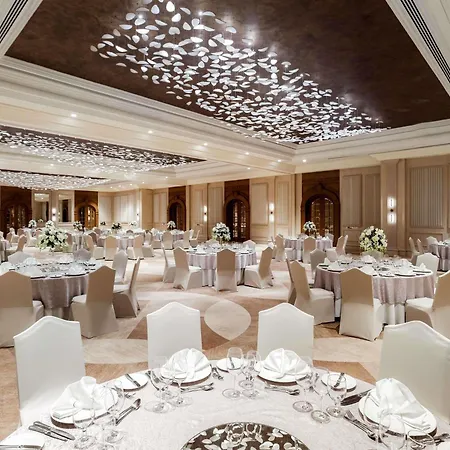 Moevenpick Hotel & Apartments Bur Dubai-3